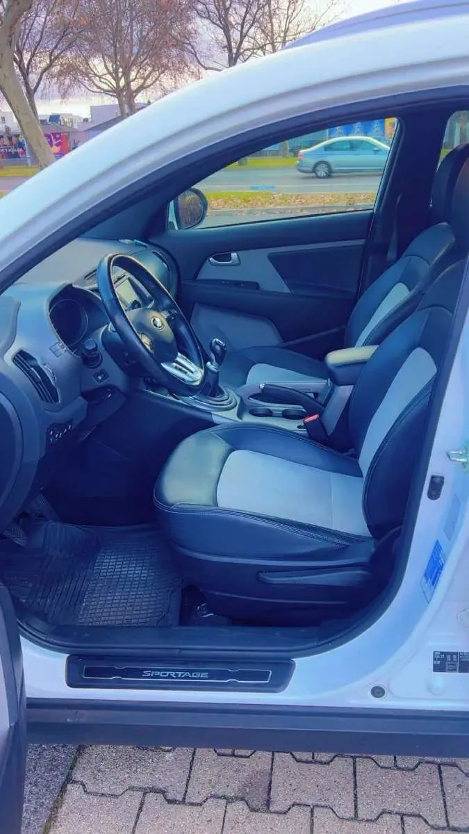 Kia Sportage 2015 photo 2