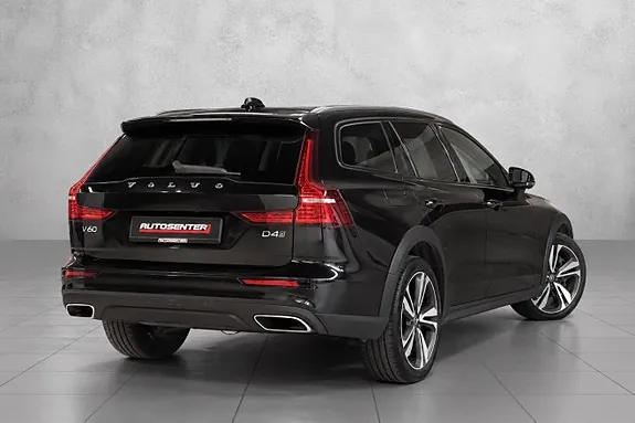 Volvo V60 Cross Country 2020 photo 2