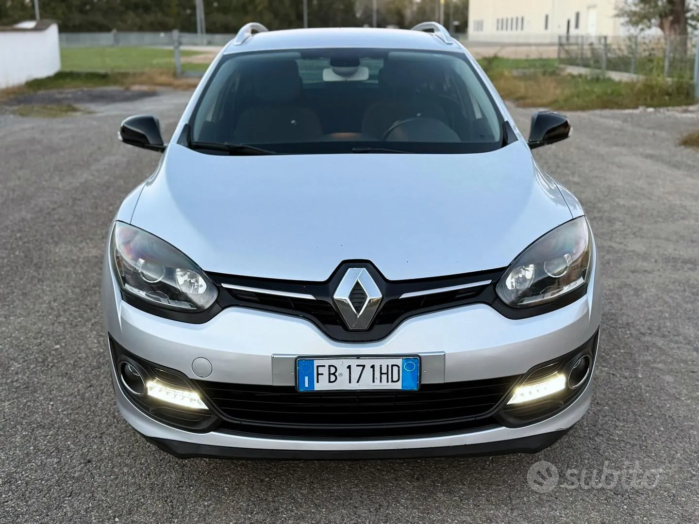 Renault Megane 2015 photo 3