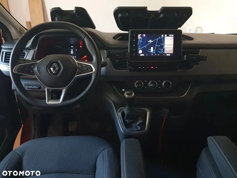 Renault Trafic 2023 photo 5