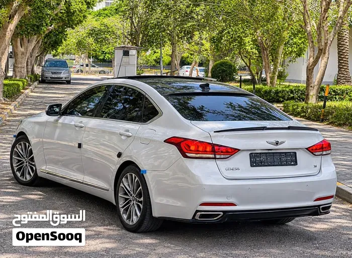 Genesis G80 2016 photo 4