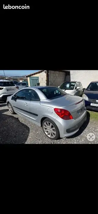 Peugeot 207 2007 photo 2