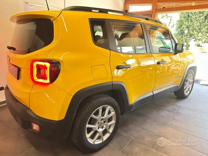 Jeep Renegade 2024 photo 4
