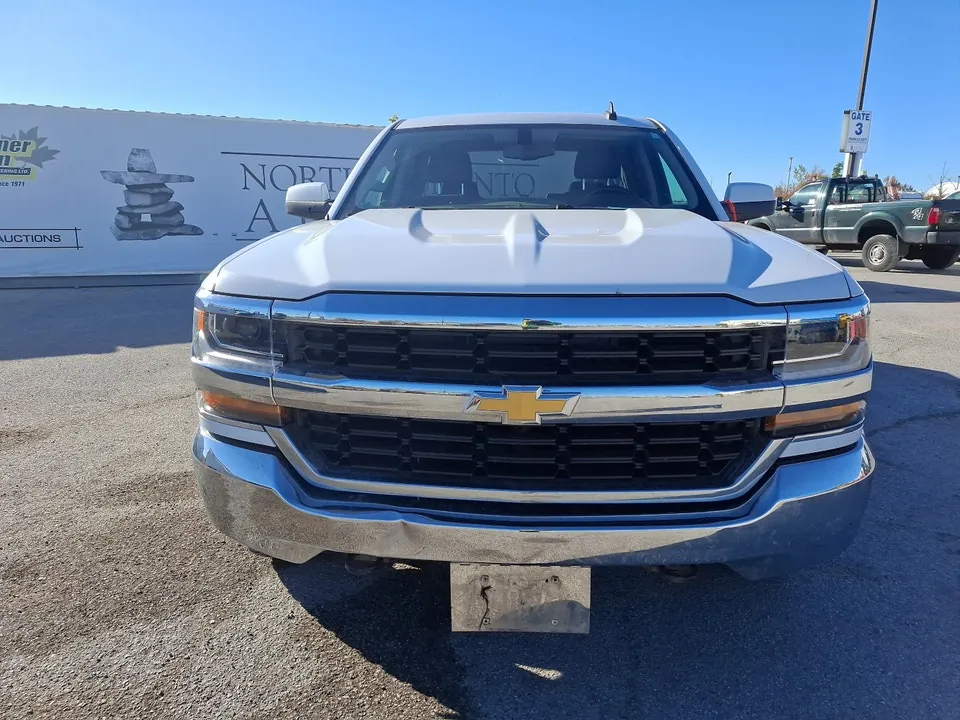 Chevrolet Silverado 1500 2018 photo 2