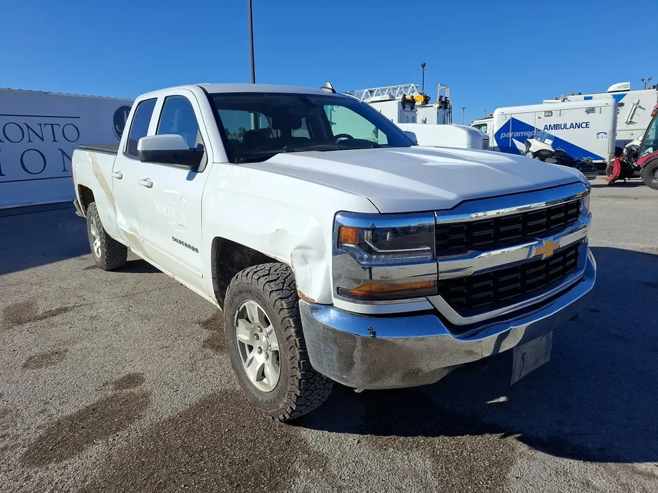 Chevrolet Silverado 1500 2018 photo 3
