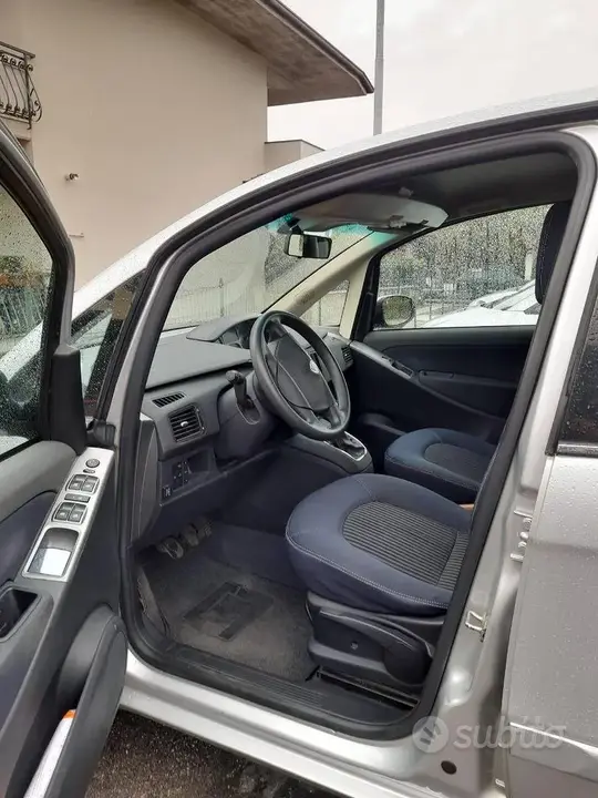 Lancia Musa 2010 photo 5