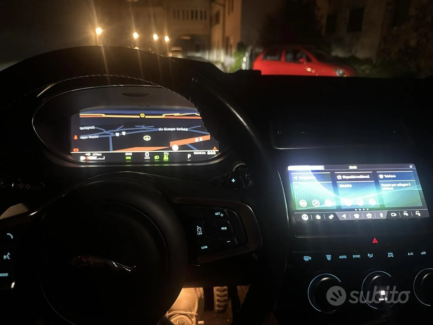 Jaguar E-Pace 2020 photo 5