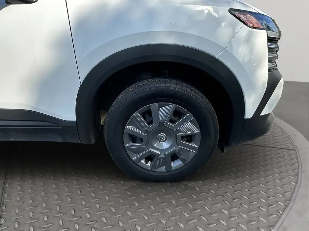 Nissan Kicks 2025 photo 2