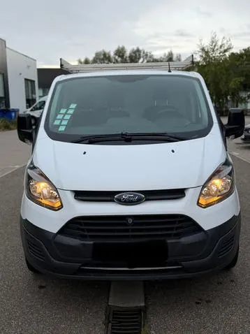 Ford Custom 2017 photo 2