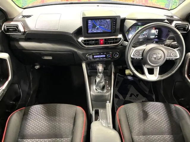 Toyota Riz Z 2021 photo 2