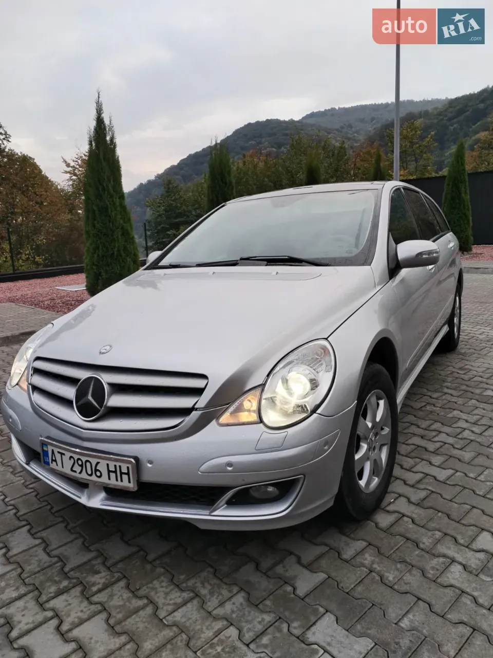 Mercedes-Benz R-Class