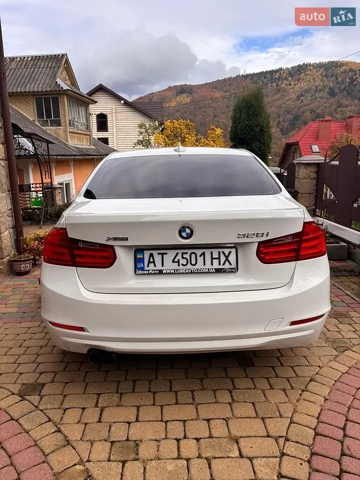 BMW 3 Series 2014 photo 3