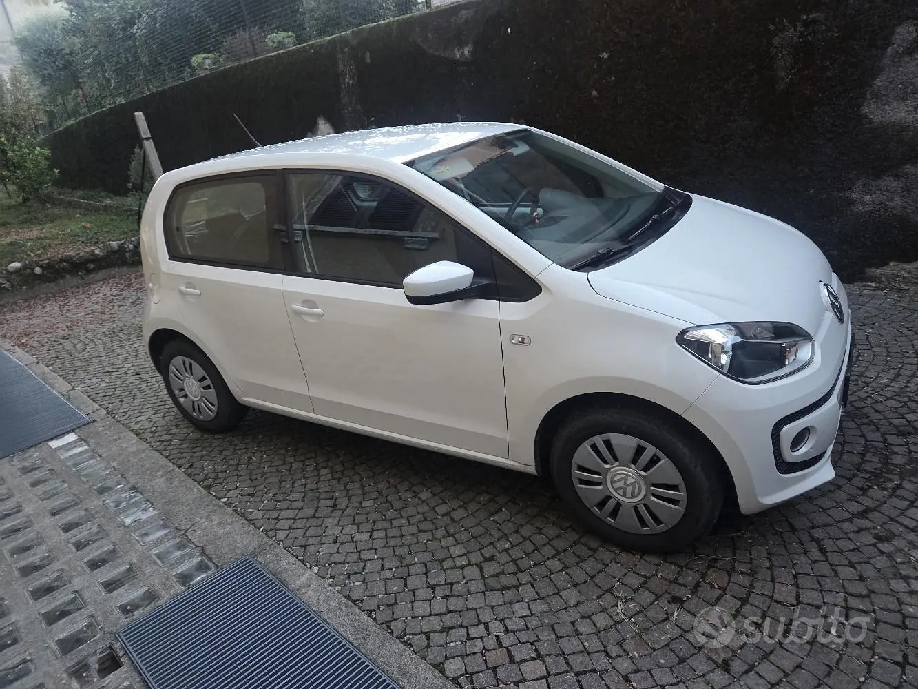 Volkswagen E-Up! 2015 photo 4