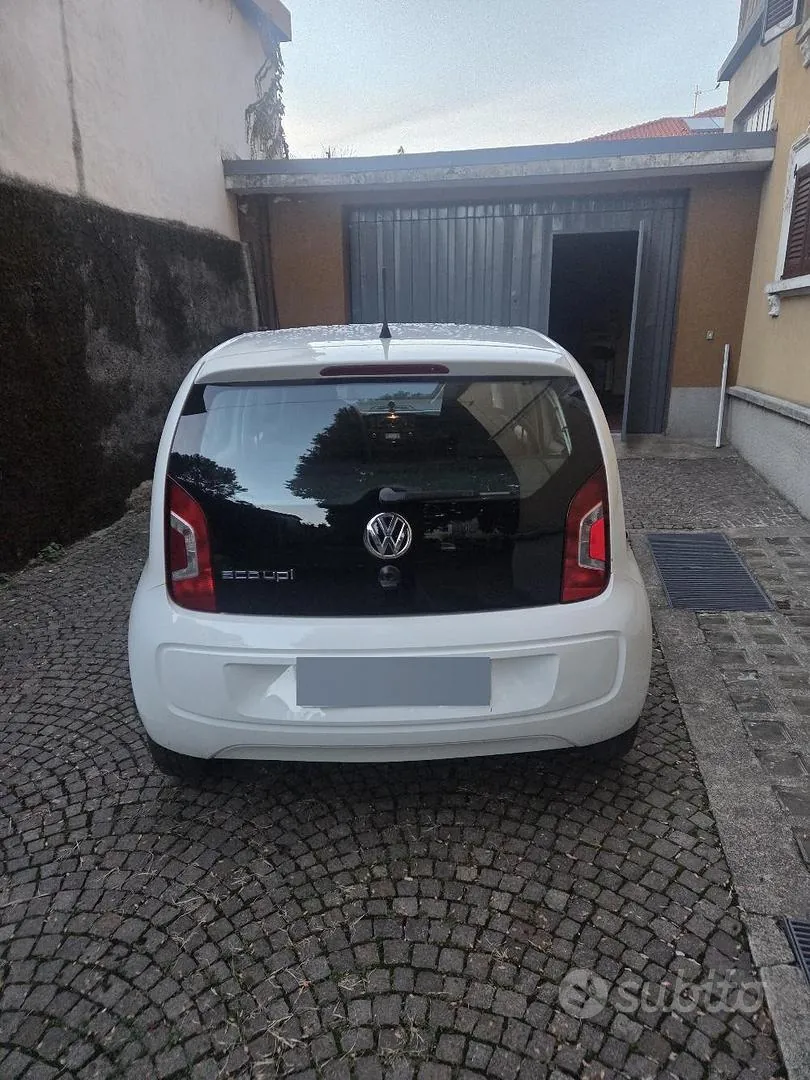Volkswagen E-Up! 2015 photo 2