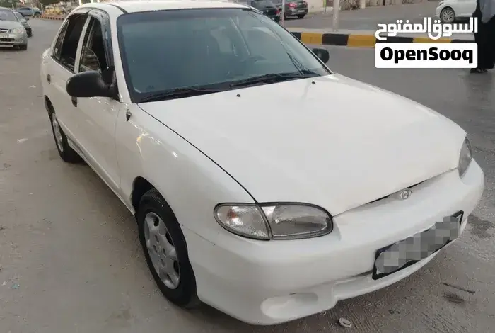Hyundai Accent 1997 photo 3