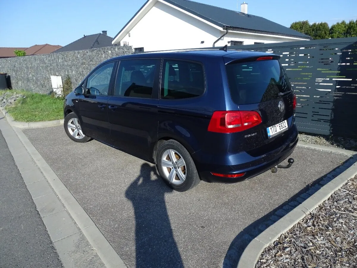 Volkswagen Sharan 2011 photo 3