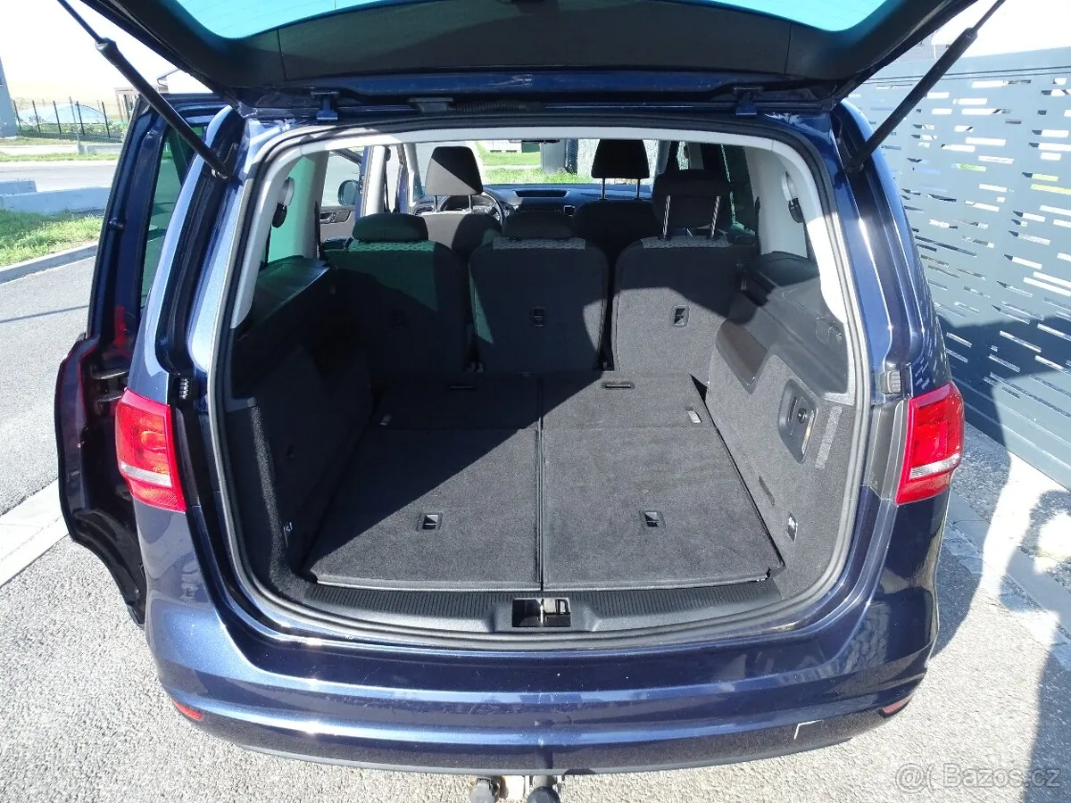 Volkswagen Sharan 2011 photo 5