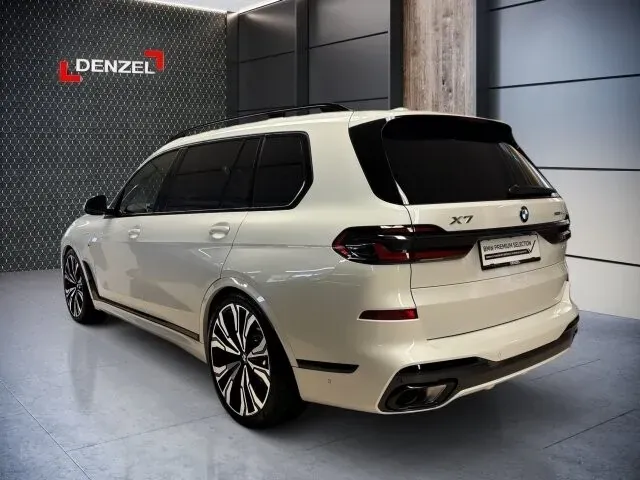 BMW X7 2026 photo 3