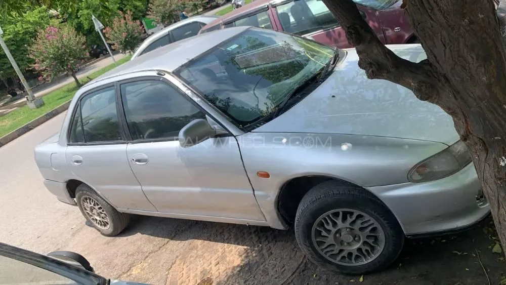 Mitsubishi Lancer