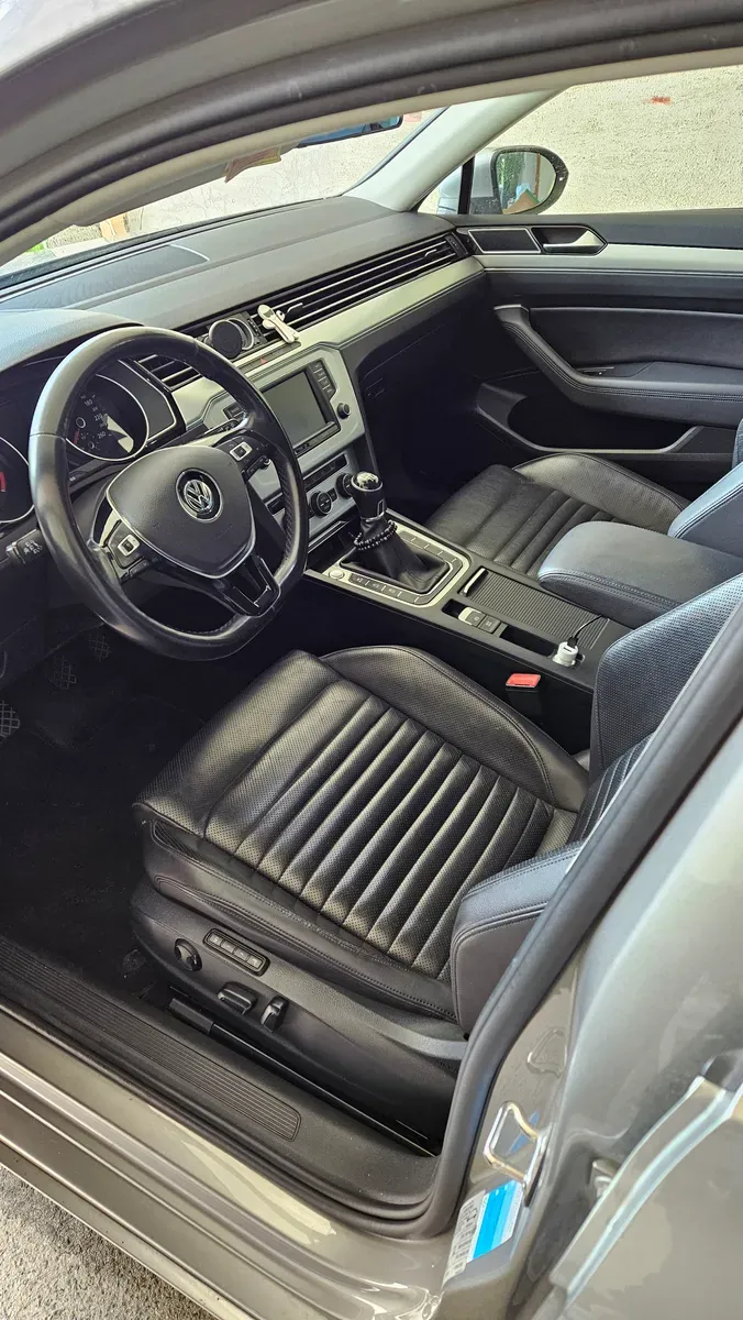 Volkswagen Passat 2015 photo 3