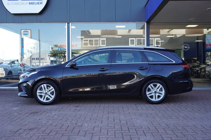 Kia Ceed Sportswagon 2021 photo 2