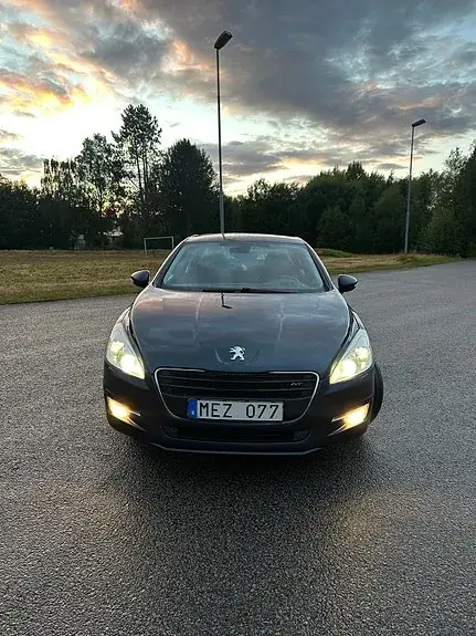 Peugeot 508 2011 photo 2