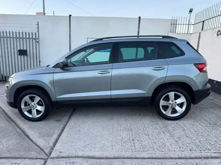 Skoda Karoq 2019 photo 2
