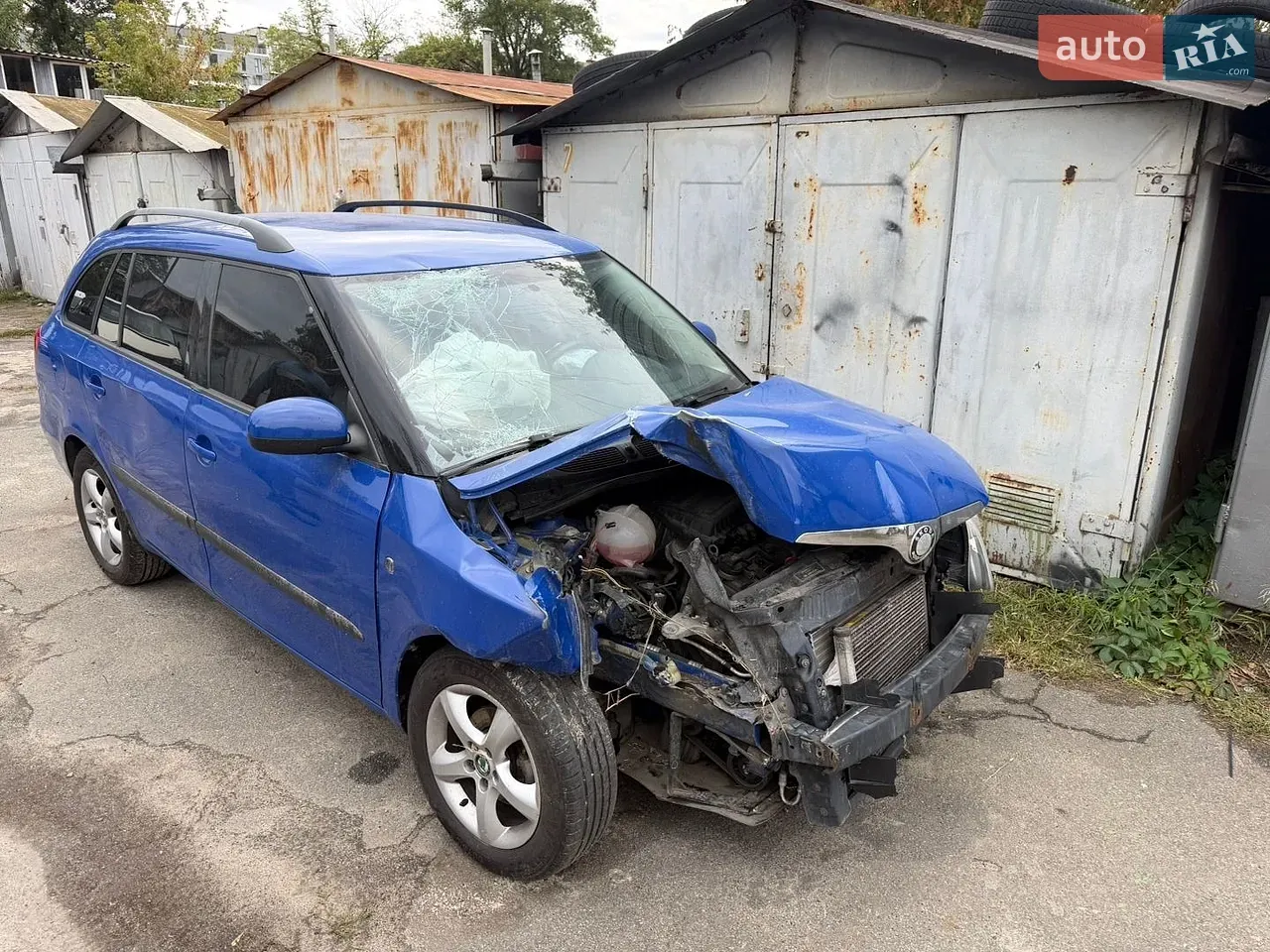 Skoda Fabia 2009 photo 2