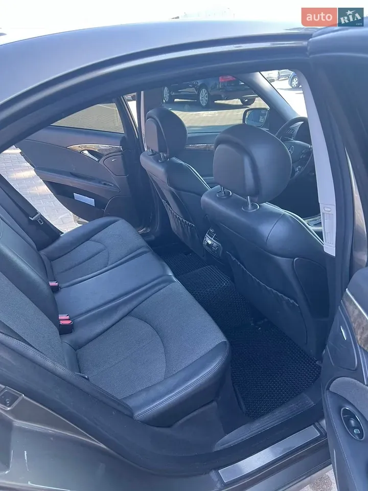 Mercedes-Benz E-Class 2007 photo 5