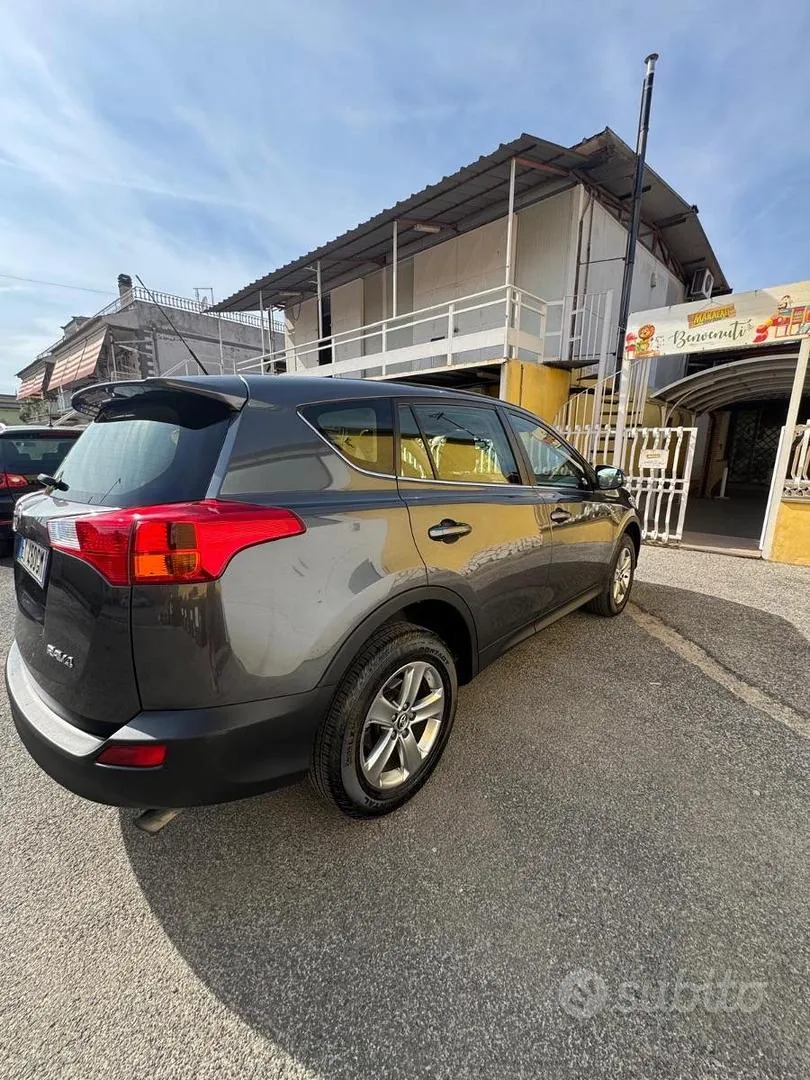 Toyota Rav4 2014 photo 4