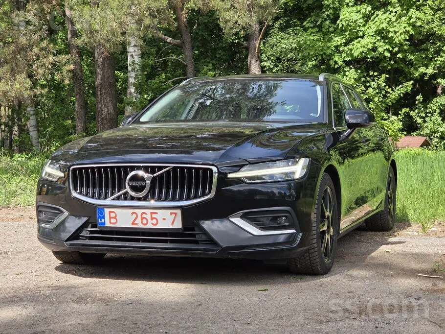 Volvo V60 2019 photo 2