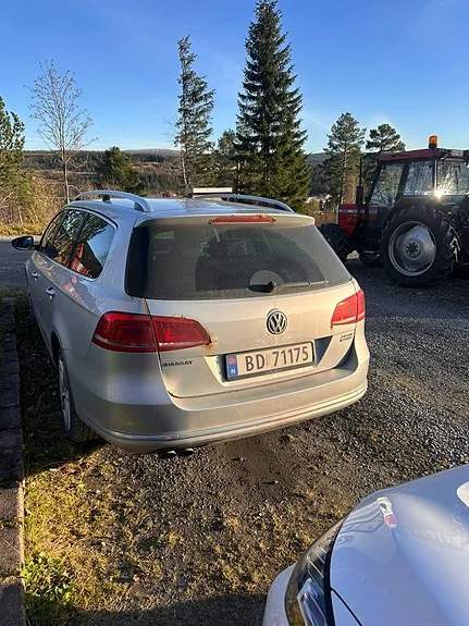 Volkswagen Passat 2011 photo 4