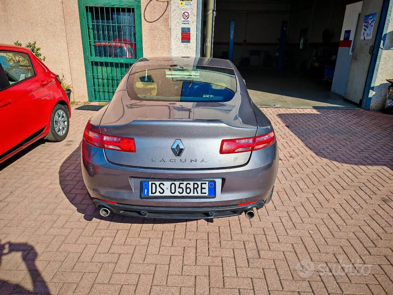 Renault Laguna 2008 photo 2
