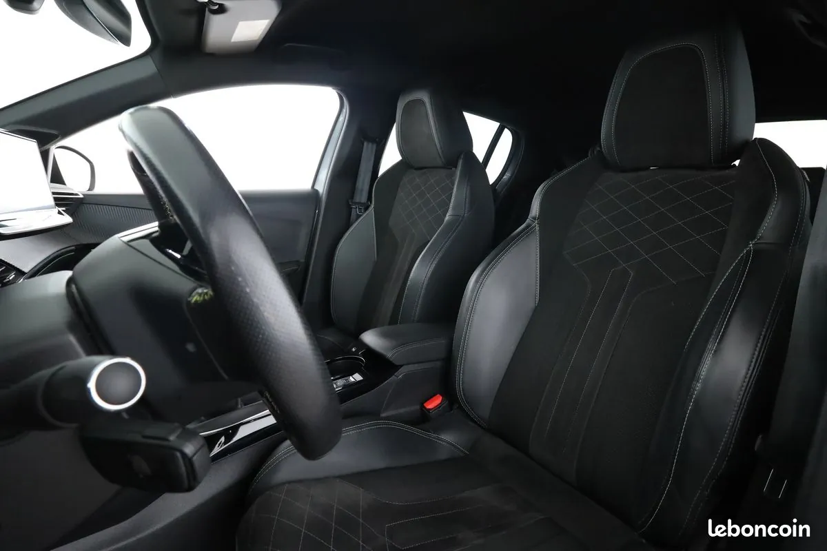 Peugeot 208 2021 photo 5