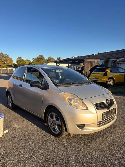 Toyota Yaris 2006 photo 4
