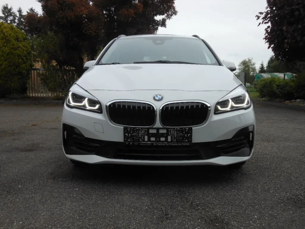 BMW 2 Series 2021 photo 2