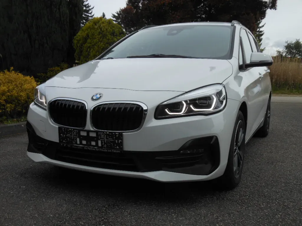 BMW 2 Series 2021 photo 3