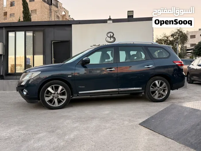 Nissan Pathfinder 2015 photo 4