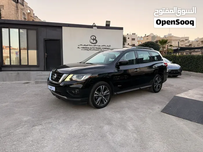 Nissan Pathfinder 2015 photo 2