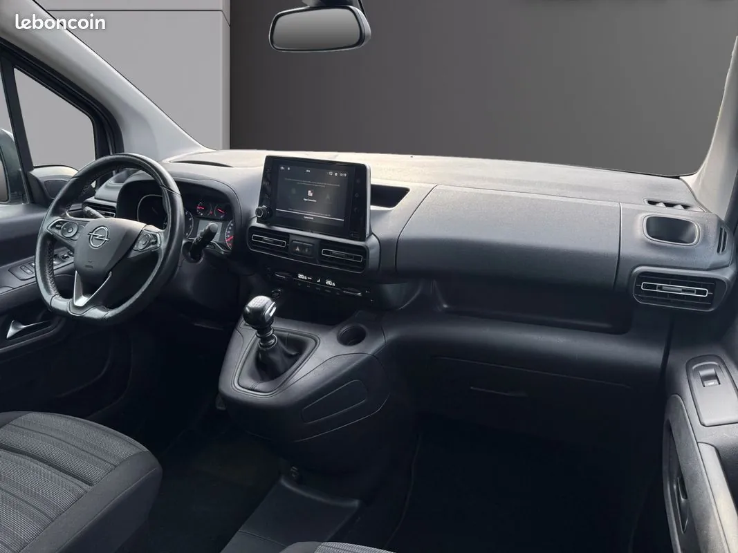 Opel Combo 2022 photo 2
