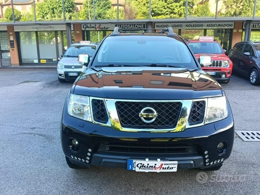 Nissan Navara 2012 photo 4