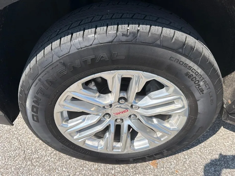GMC Yukon 2024 photo 2