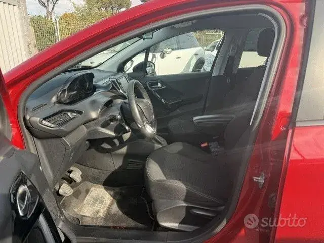 Peugeot 208 2018 photo 5