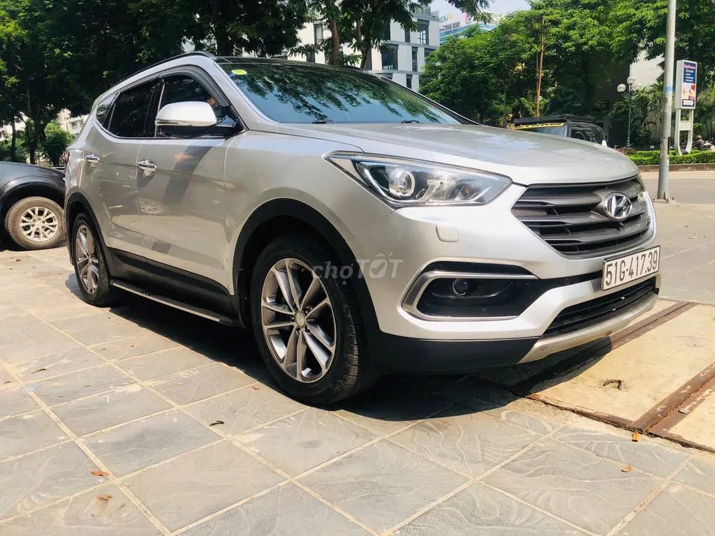Hyundai Santa Fe 2017 photo 2