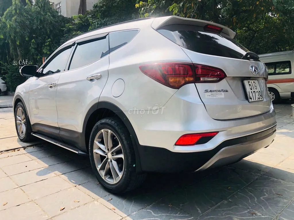Hyundai Santa Fe 2017 photo 4