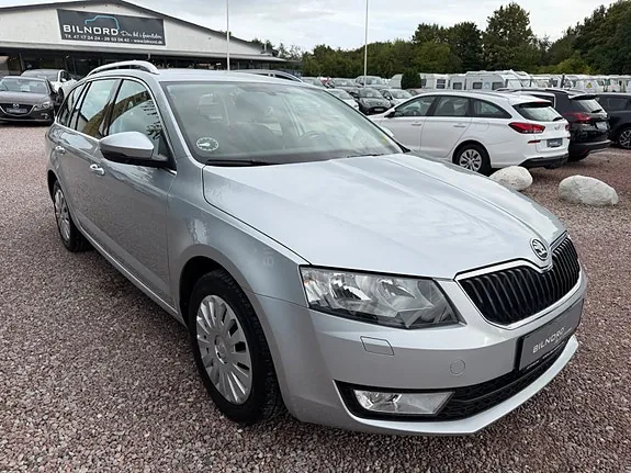 Skoda Octavia 2014 photo 2