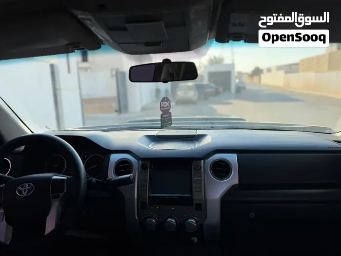 Toyota Tundra 2014 photo 2