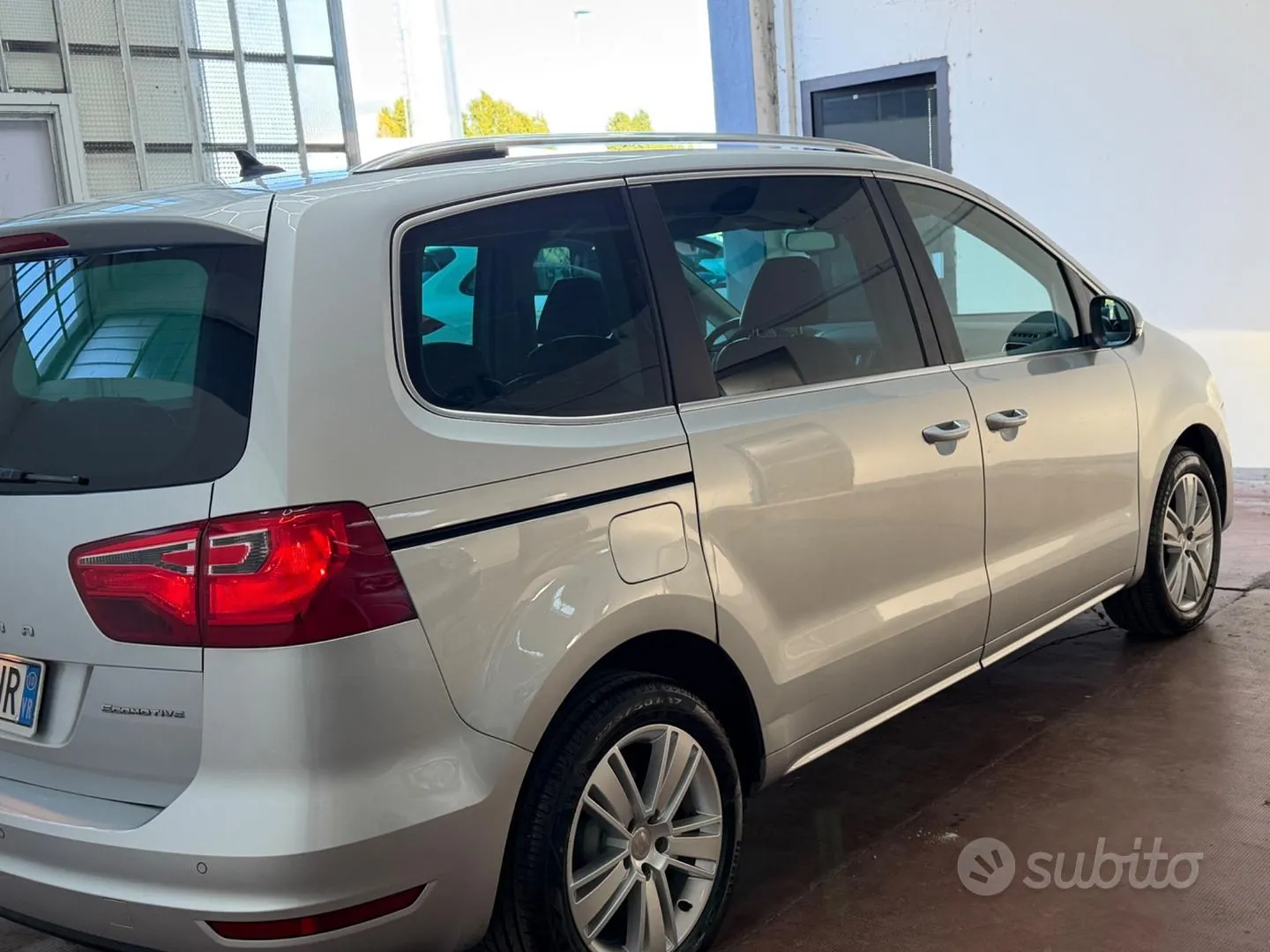 Seat Alhambra 2010 photo 4