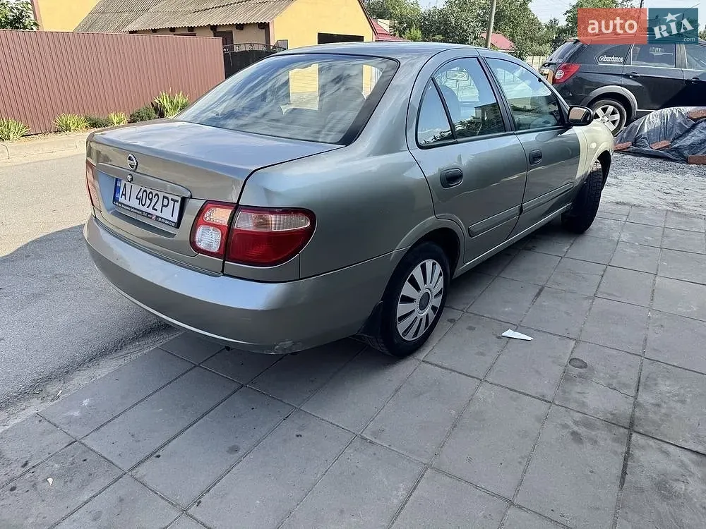 Nissan Almera 2005 photo 3
