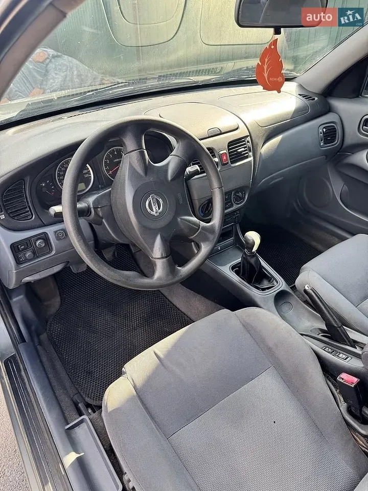 Nissan Almera 2005 photo 5